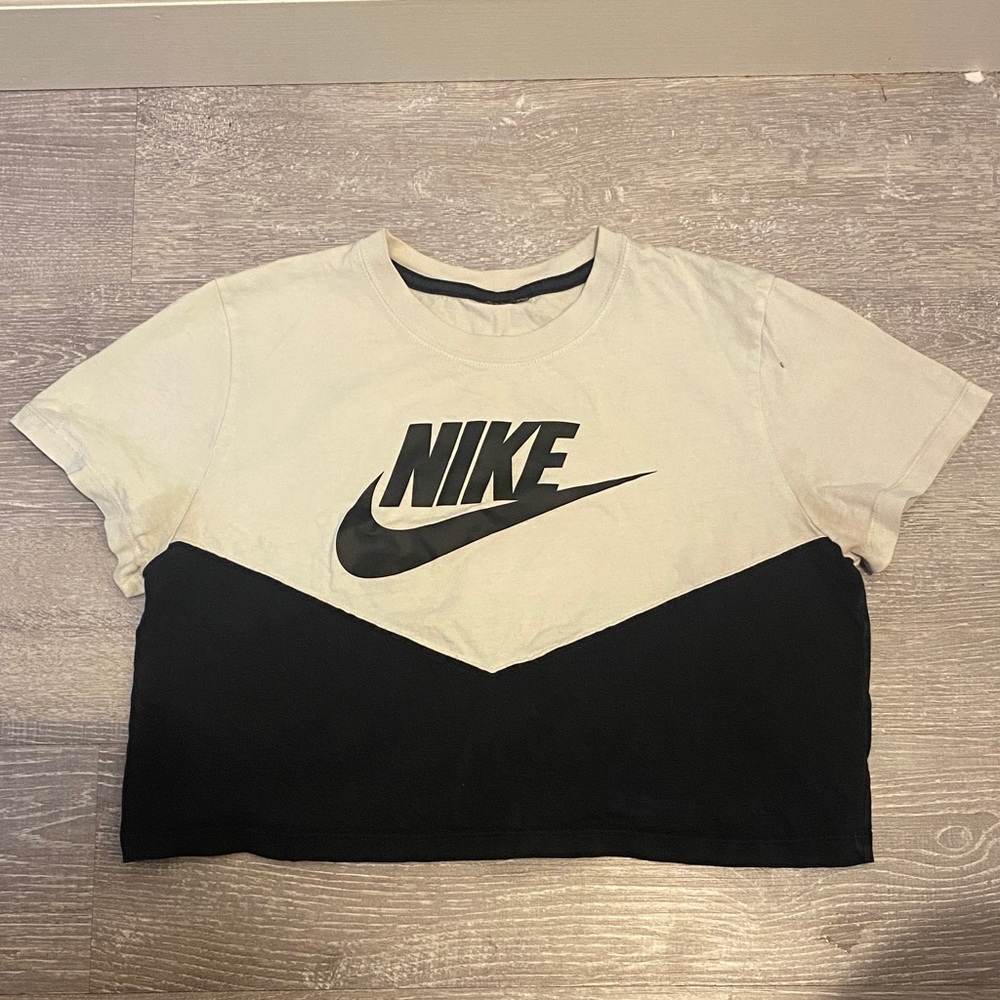 Nike Two-Tone Black and White Cropped Tee